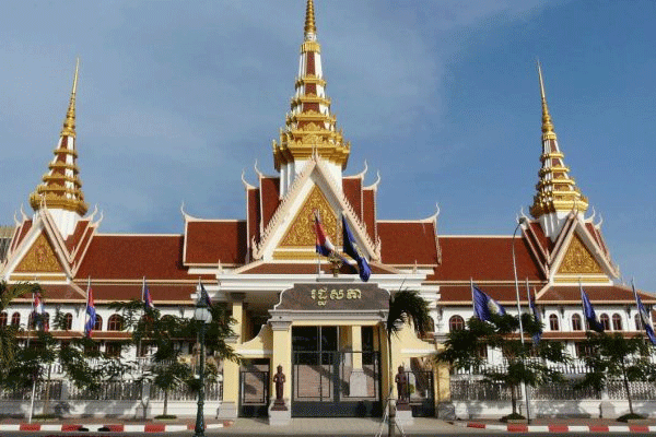 Siem Reap- Phnom Penh Adventure Tour